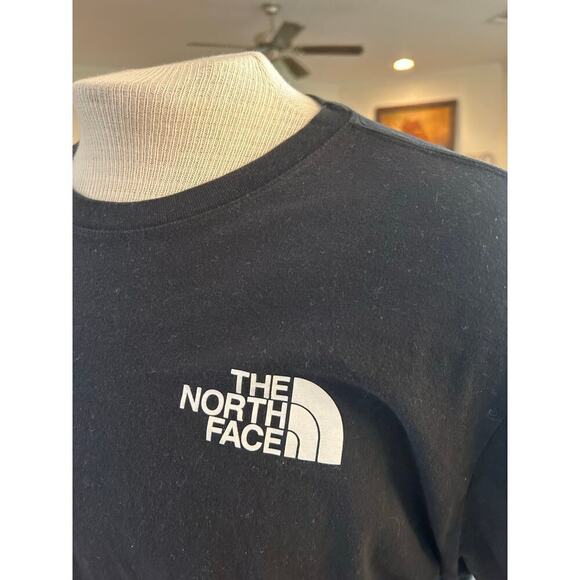 THE NORTH FACE BLACK AND WHITE NEVER STOP EXPLORING MENS SIZE LARGE8 - Picture 2 of 4